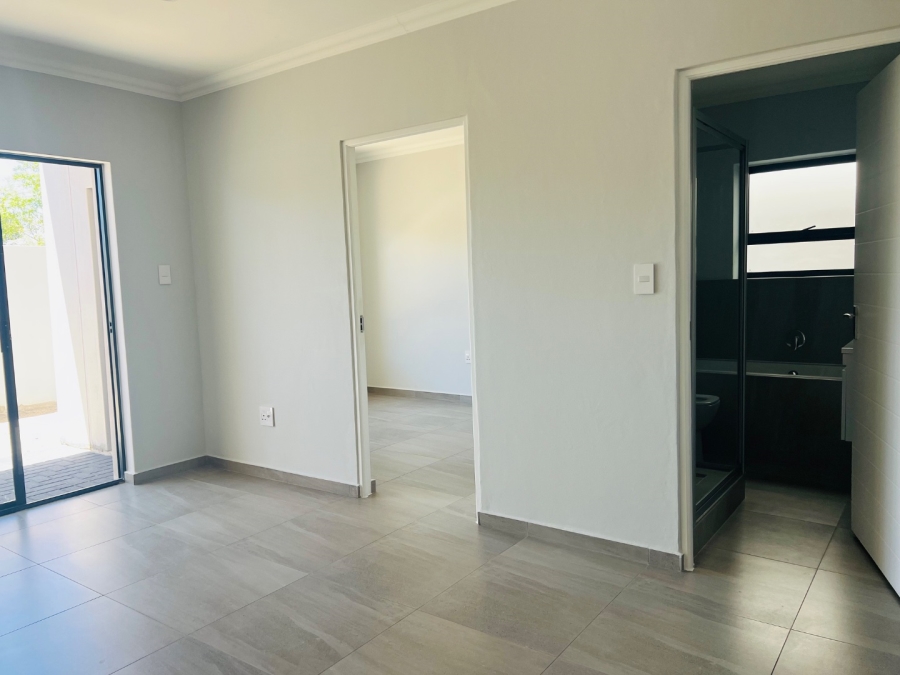1 Bedroom Property for Sale in Table View Western Cape